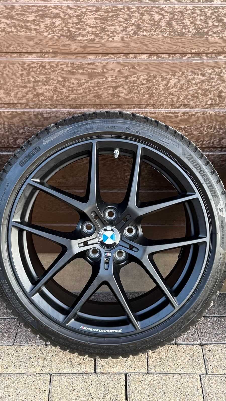 Koła BMW Serii 1 (F40), 2 (F44), Y-Spoke 554M R18, M Performance