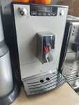 Melitta E950-777 świetny ekspres ciśnieniowy do kawy ziarnistej