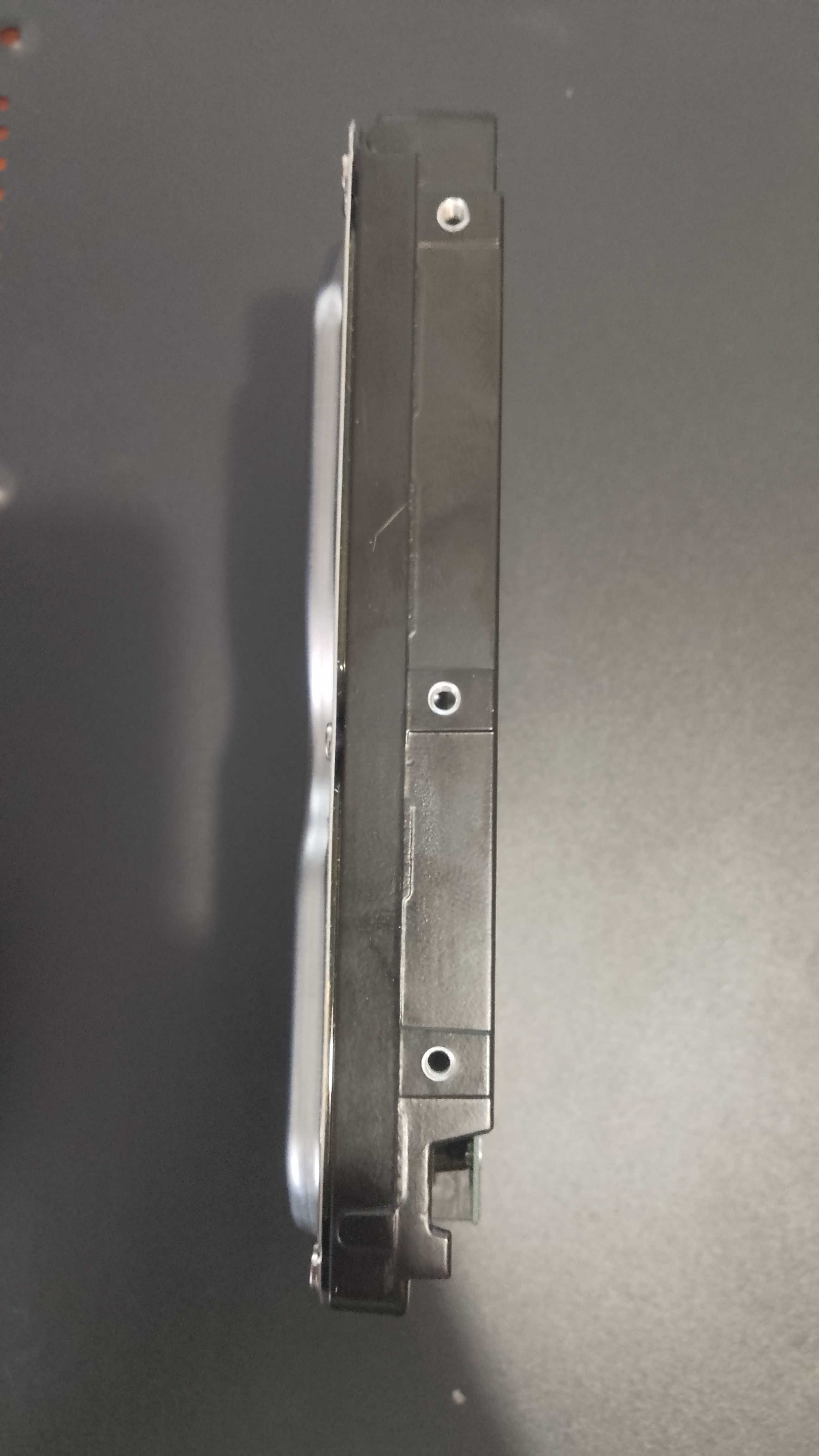 Жорсткий диск Toshiba DT01ACA100