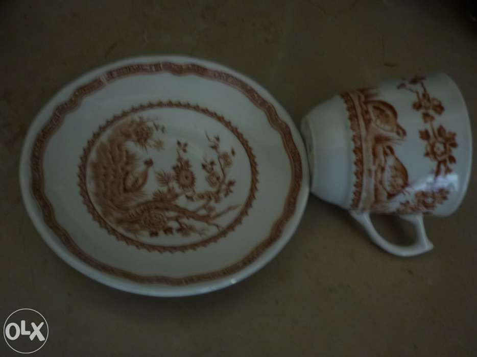 Vende-se serviço de café 12 chav furnivals quail,novo