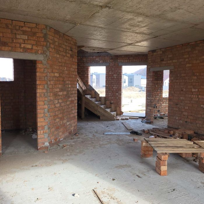 Продаж будинку в смт.Брюховичах