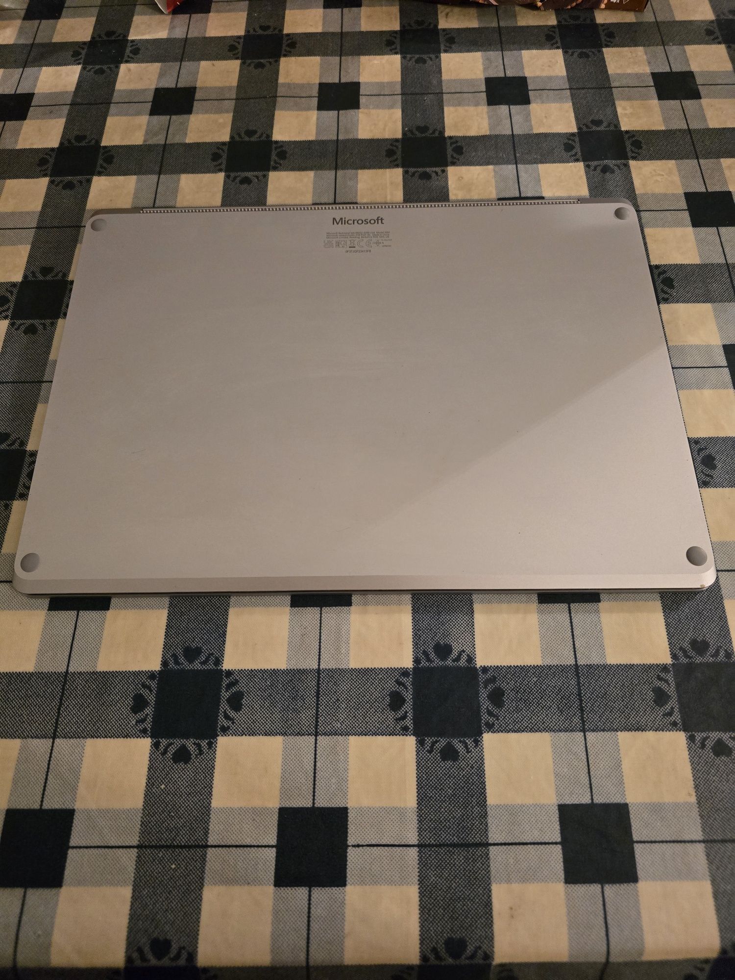 Microsoft Surface 5 - 13.5 ecrã - i5-1235u - 8gb - 256gb