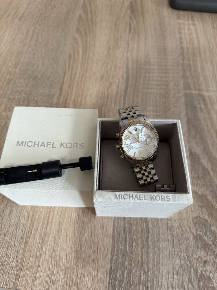 Продам годинник Michael Kors