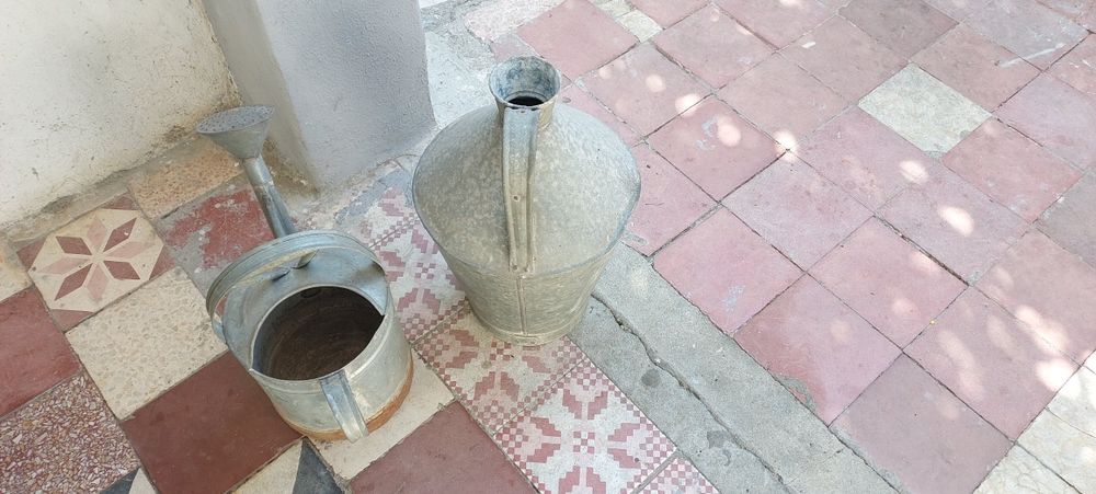 Vendo  aspirador de cinzas e 2 cantaros