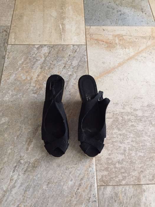 Sandália pretas