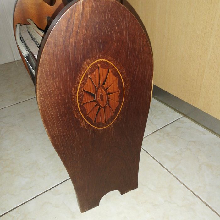 Revisteiro / Revisteira / Porta-Revistas