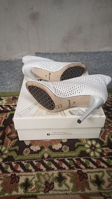 Carinii botki rozmiar 38