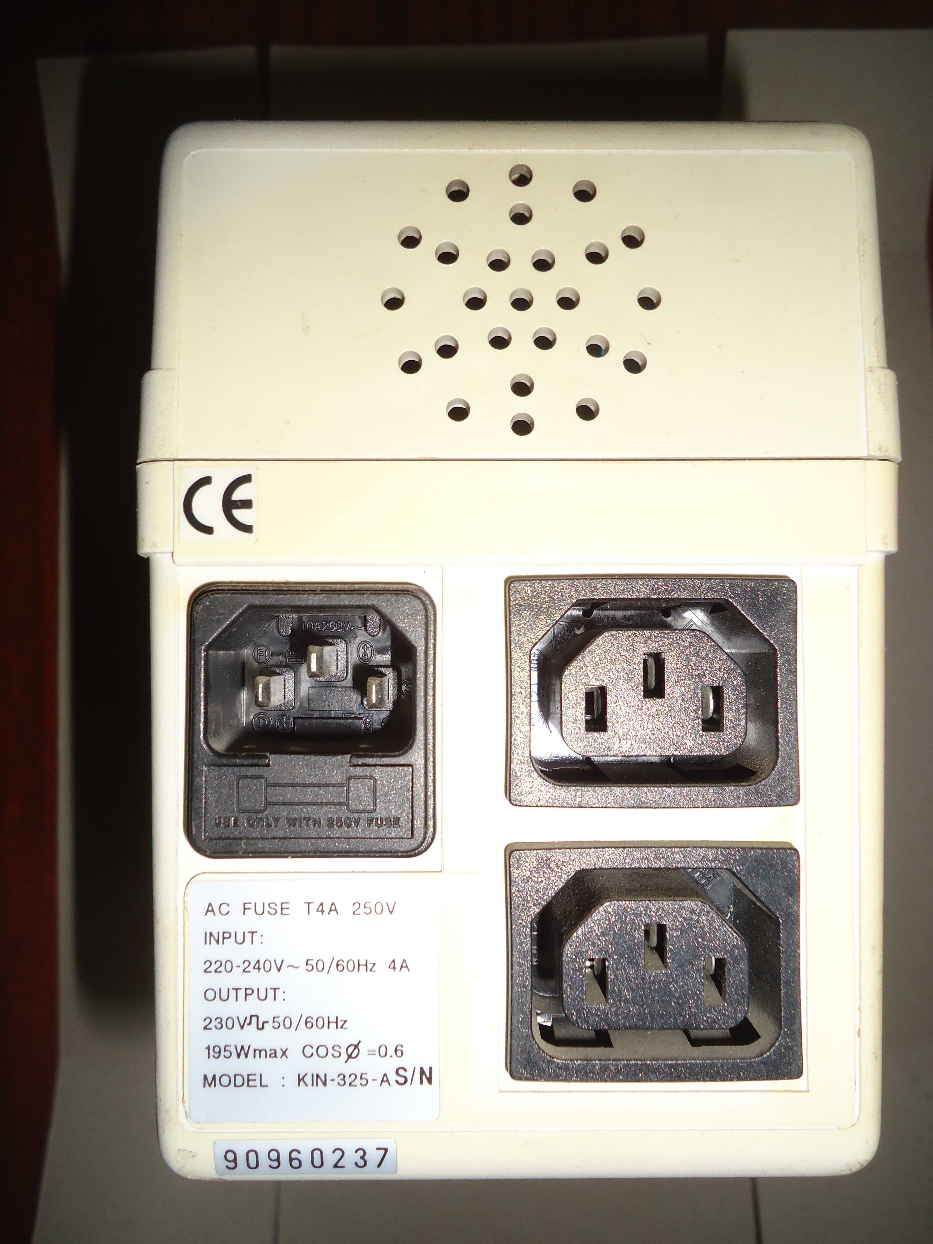 Источник бесперебойного питания ИБП Powercom PCM KIN-325-A.