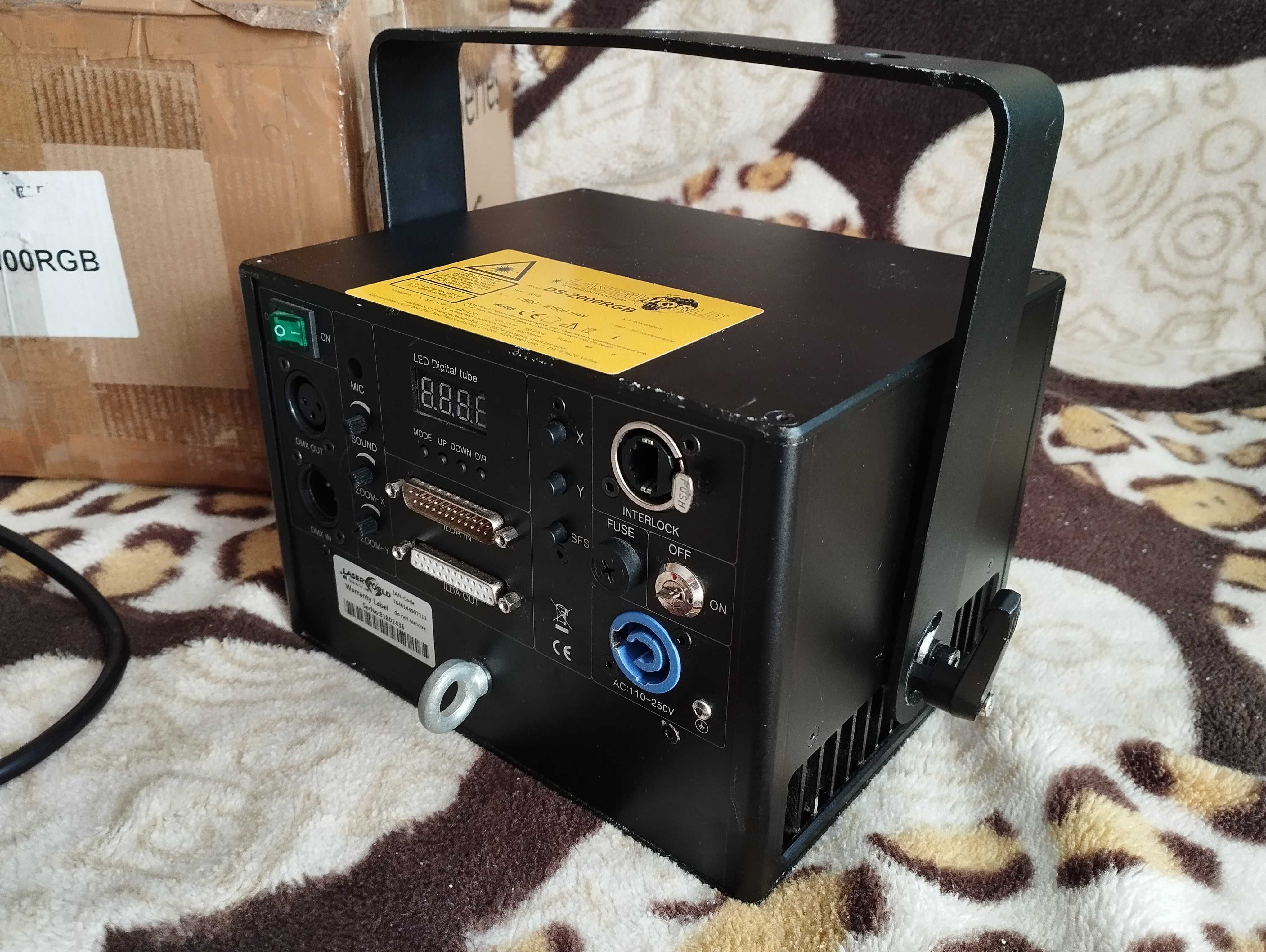Laserworld DS-2000 RGB ShowNET - laser z wgranymi pokazami laserowymi!