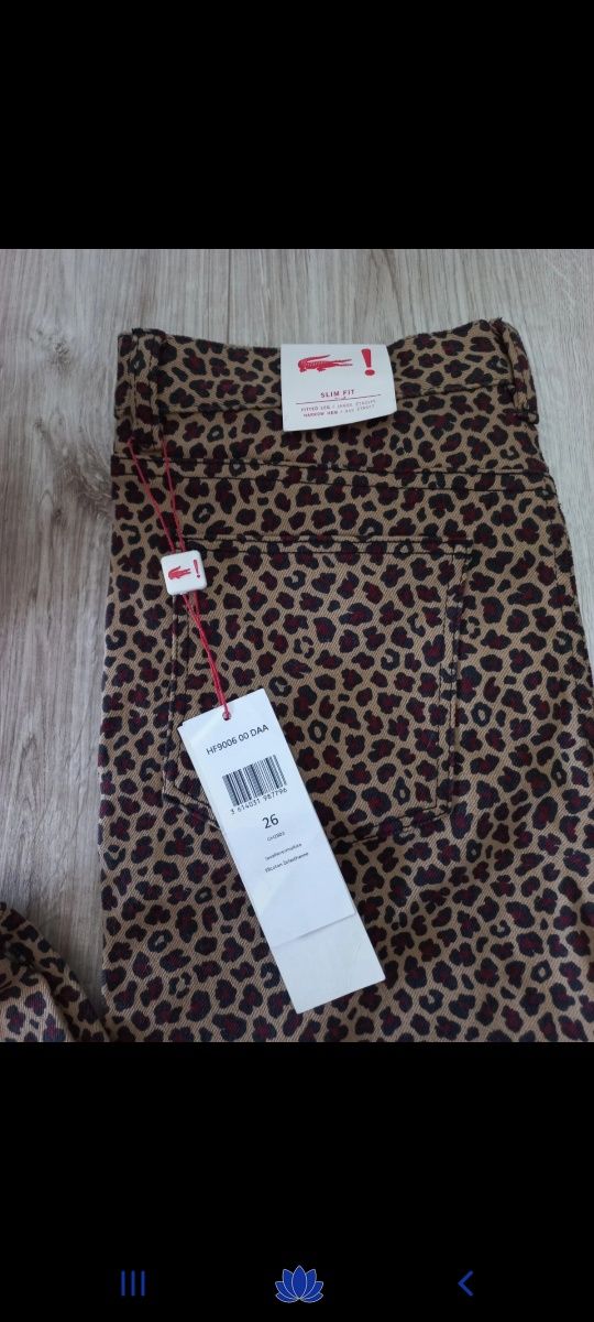 Nowe spodnie Lacoste 26