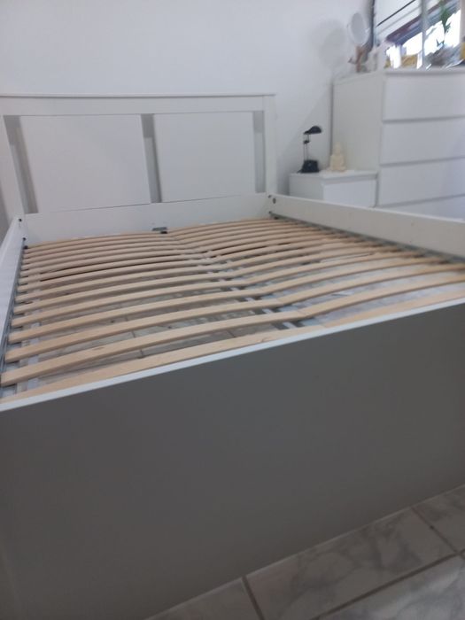 Cama casal como nova