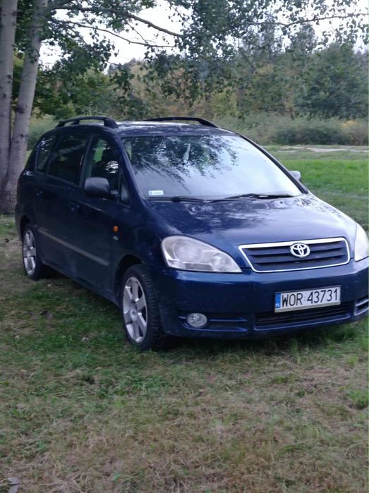 Toyota Avensis Verso