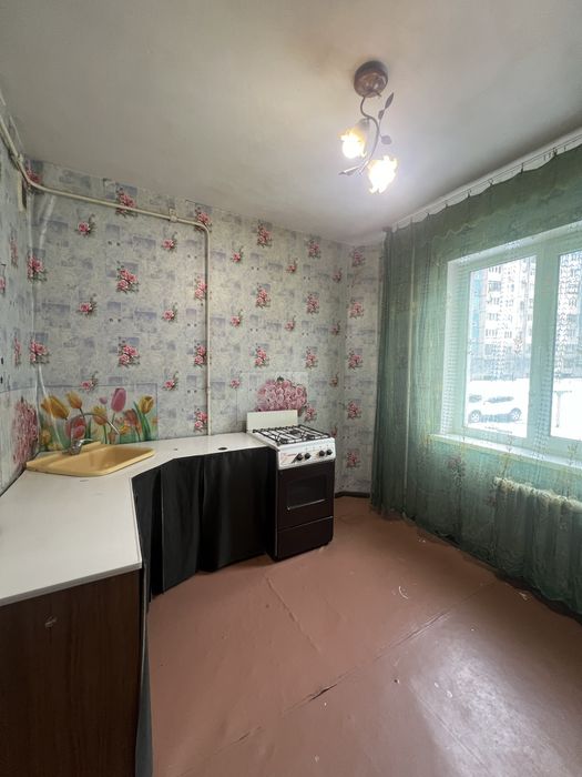 Продам 3 кімнатну квартиру по вулиці Лісового 29.