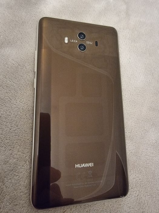 Huawei Mate 10 телефон