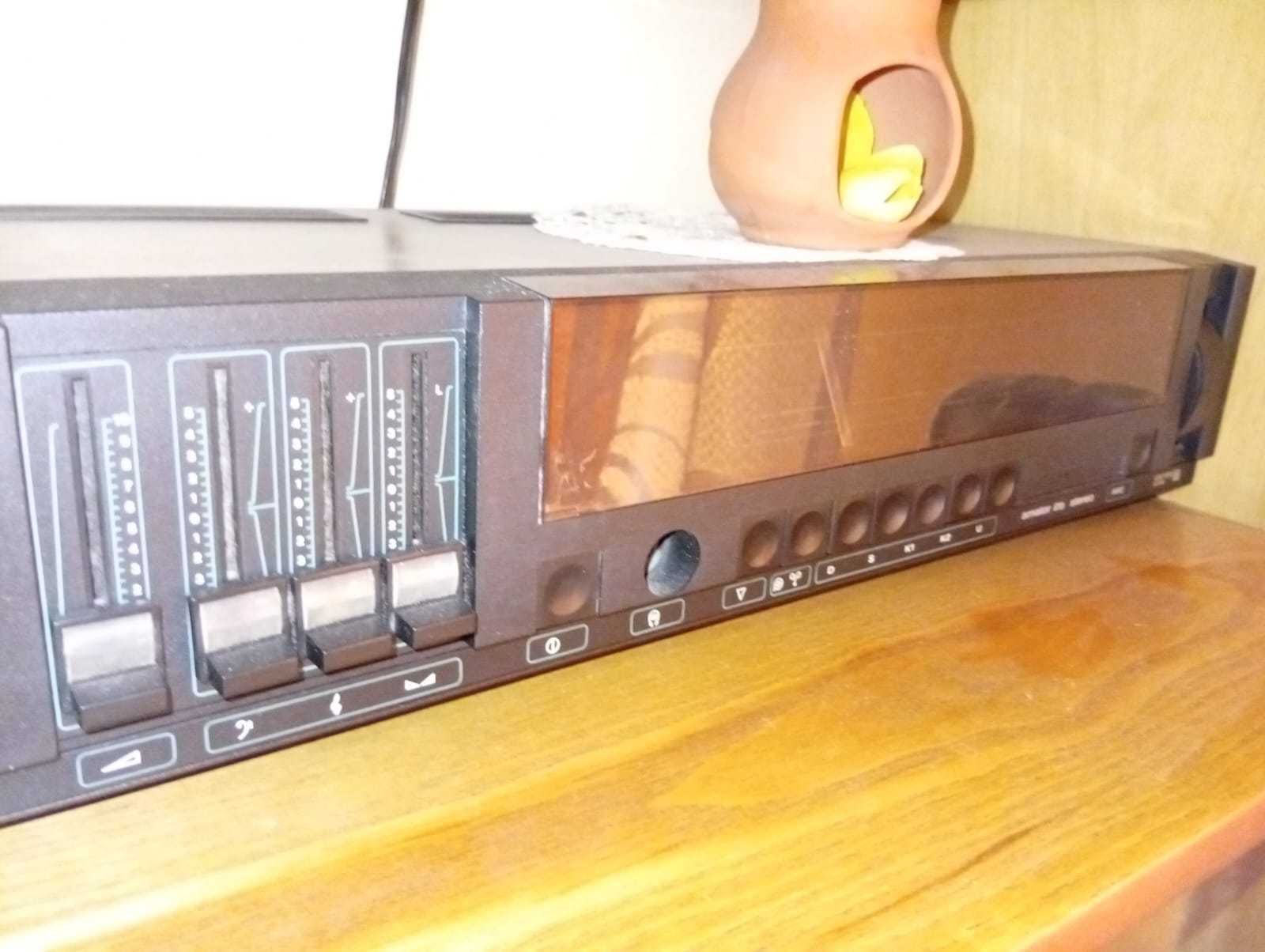 Radia Spidola 252, Amator2 i Grundig magnetofon + 4 kolumny Unitra