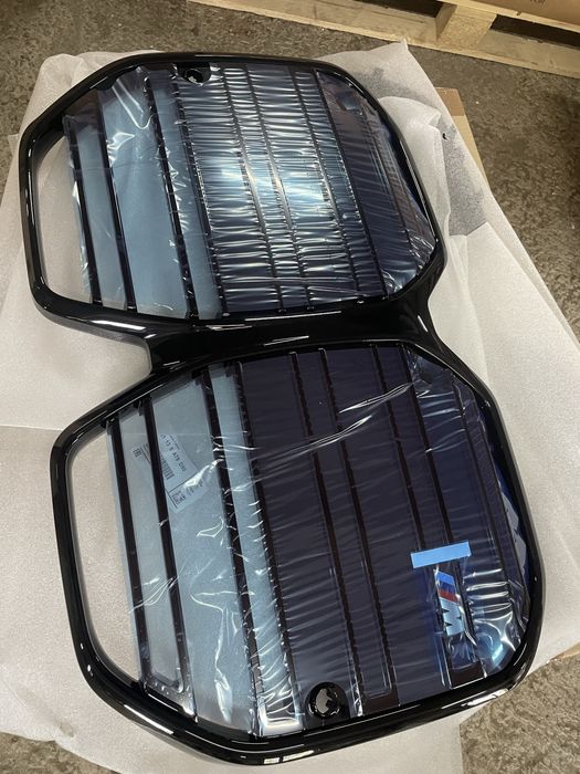 Решітка бамперу bmw g26 bmw i4 є всі варінти