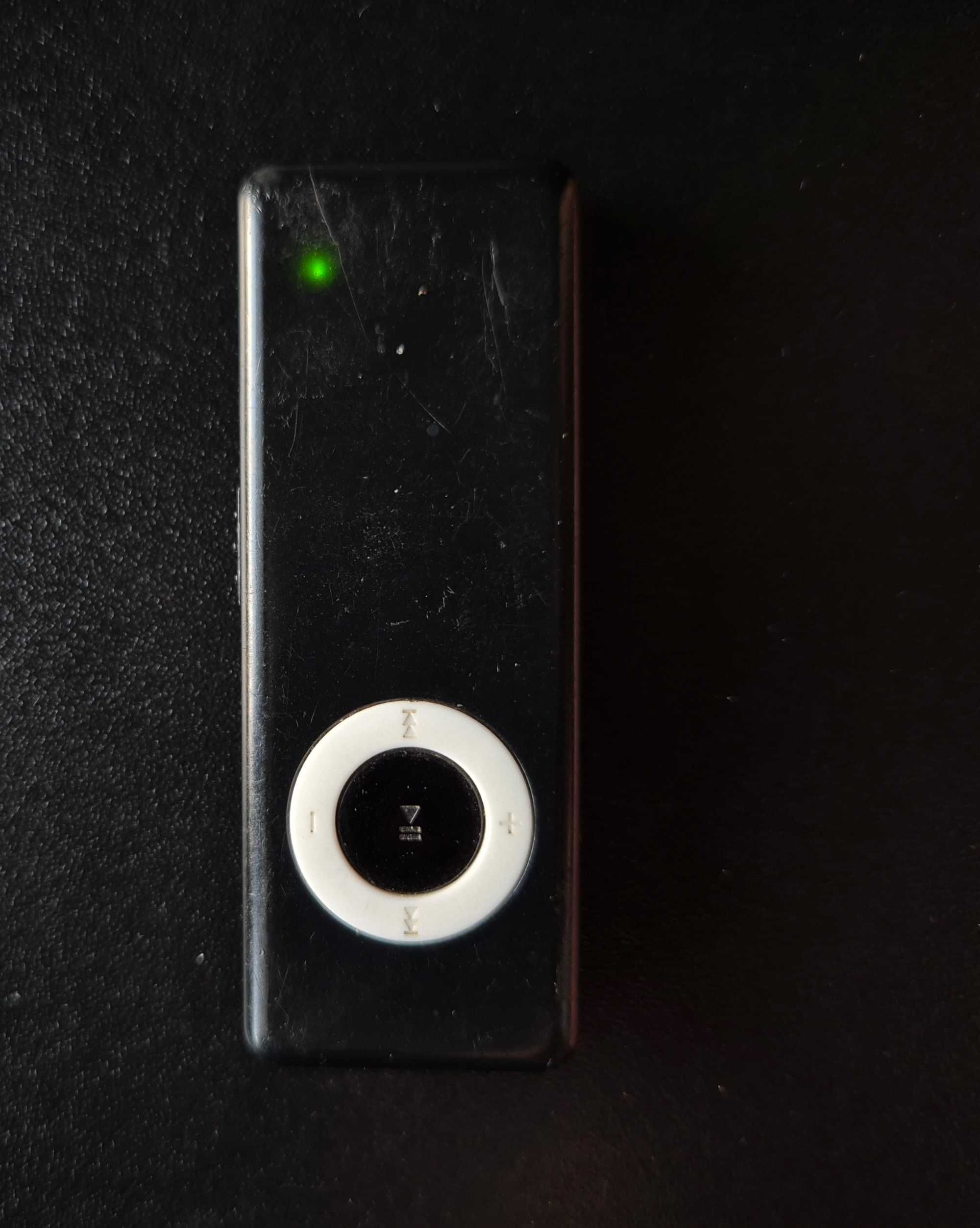 Fajny maly przenośny odtwarzacz MP3 4GB! BEZ EKRANU na jacka! Unikat