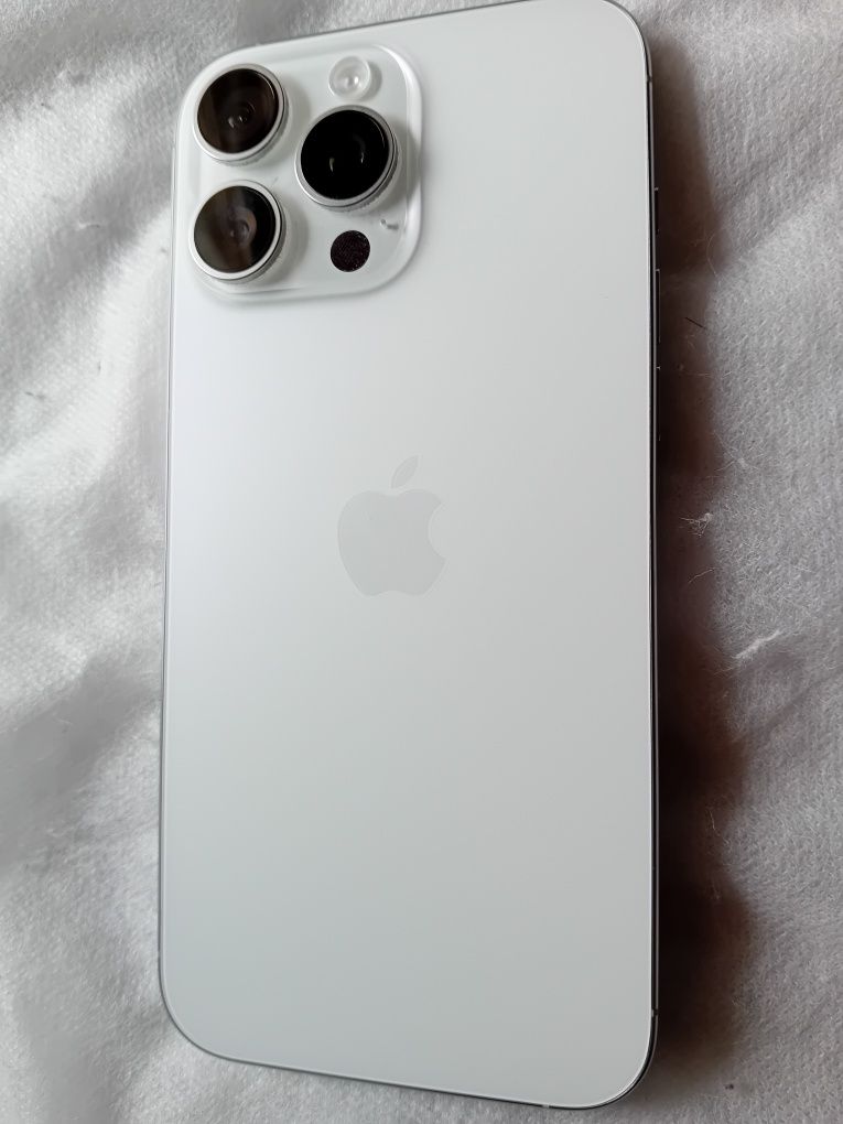 IPHONE 16 pro max
