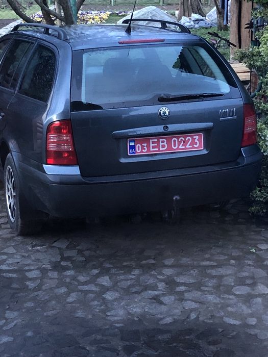 Шкода Октавія Тур,1'6 Бензин.