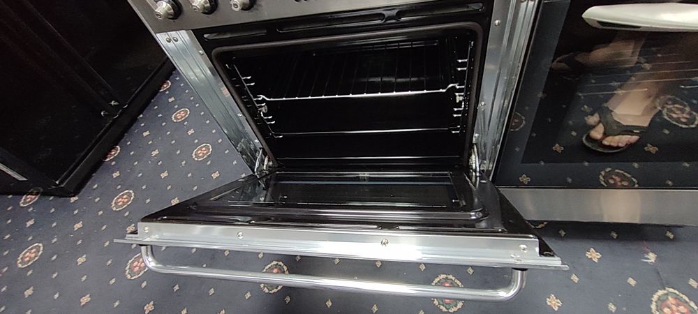 Брендова плита Smeg 60 см