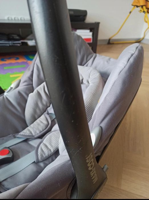 Nosidełko maxi cosi z bazą