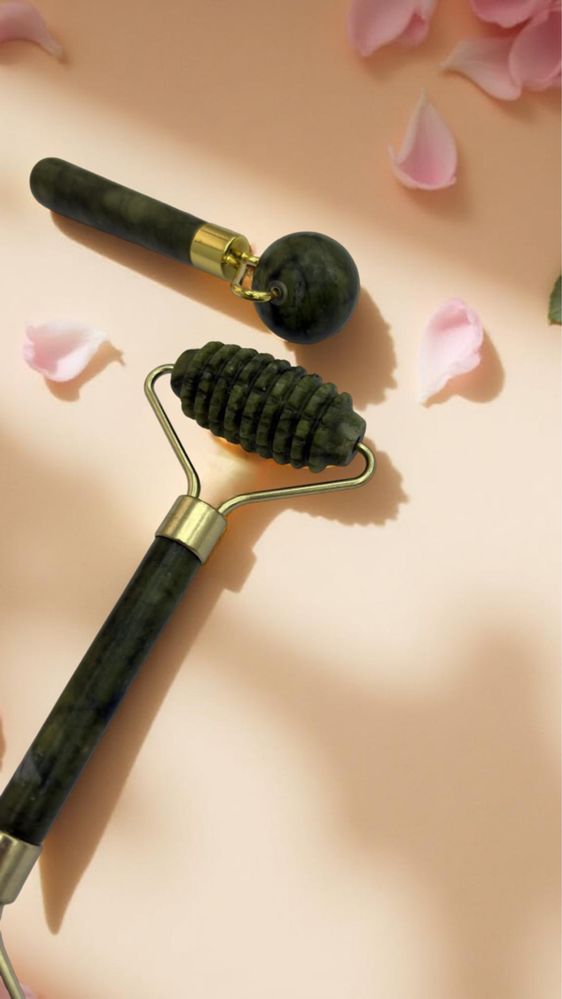 Zestaw SPA prezent dla kobiety – jadeitowy roller, opaska 3D różowa