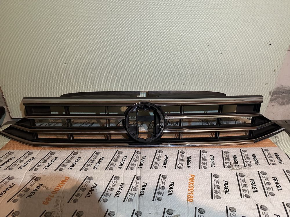 Grill Atrapa VW Passat B8 Lift