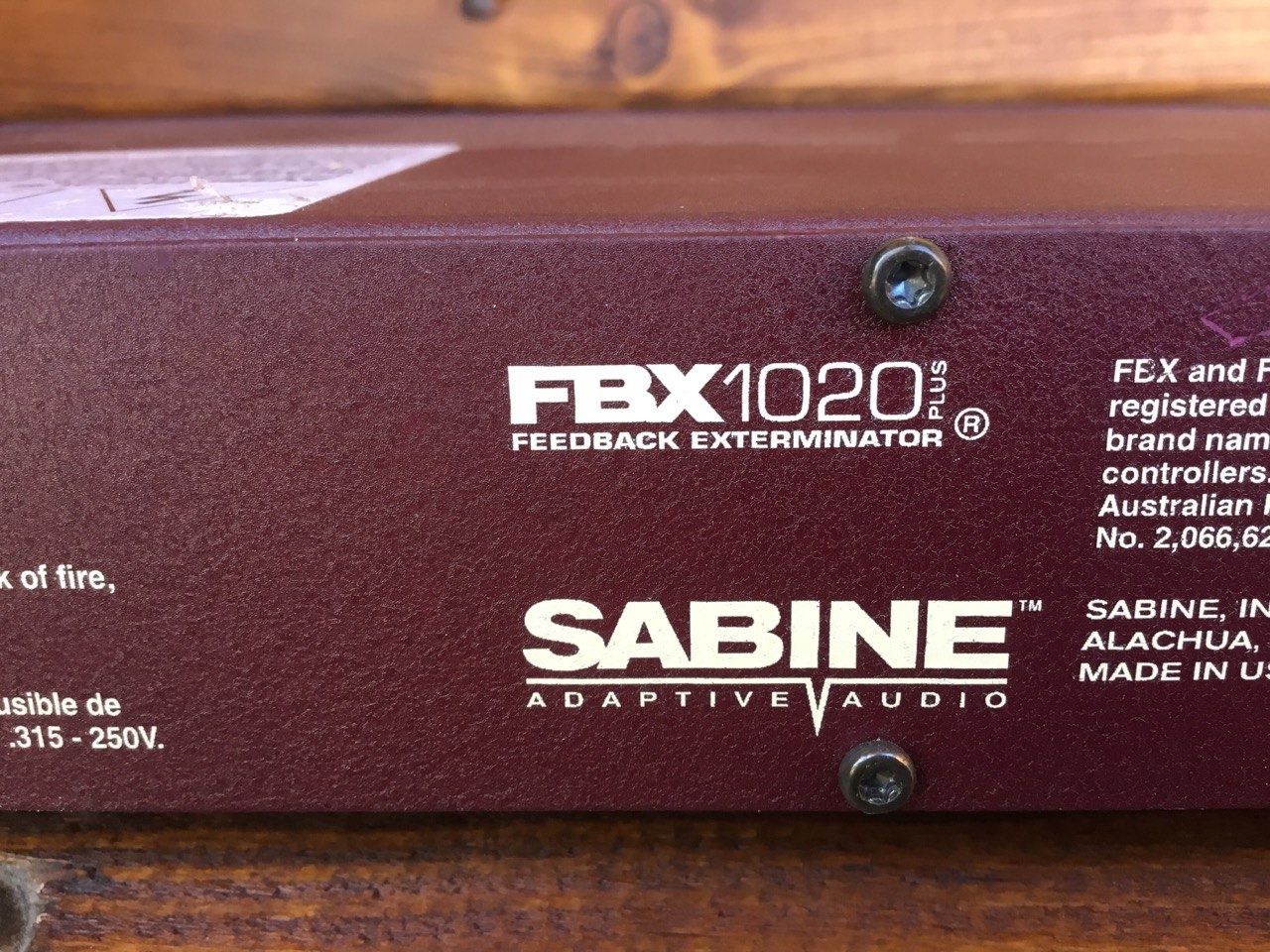 Подавитель заводки микрофонов Sabine FBX 1020+