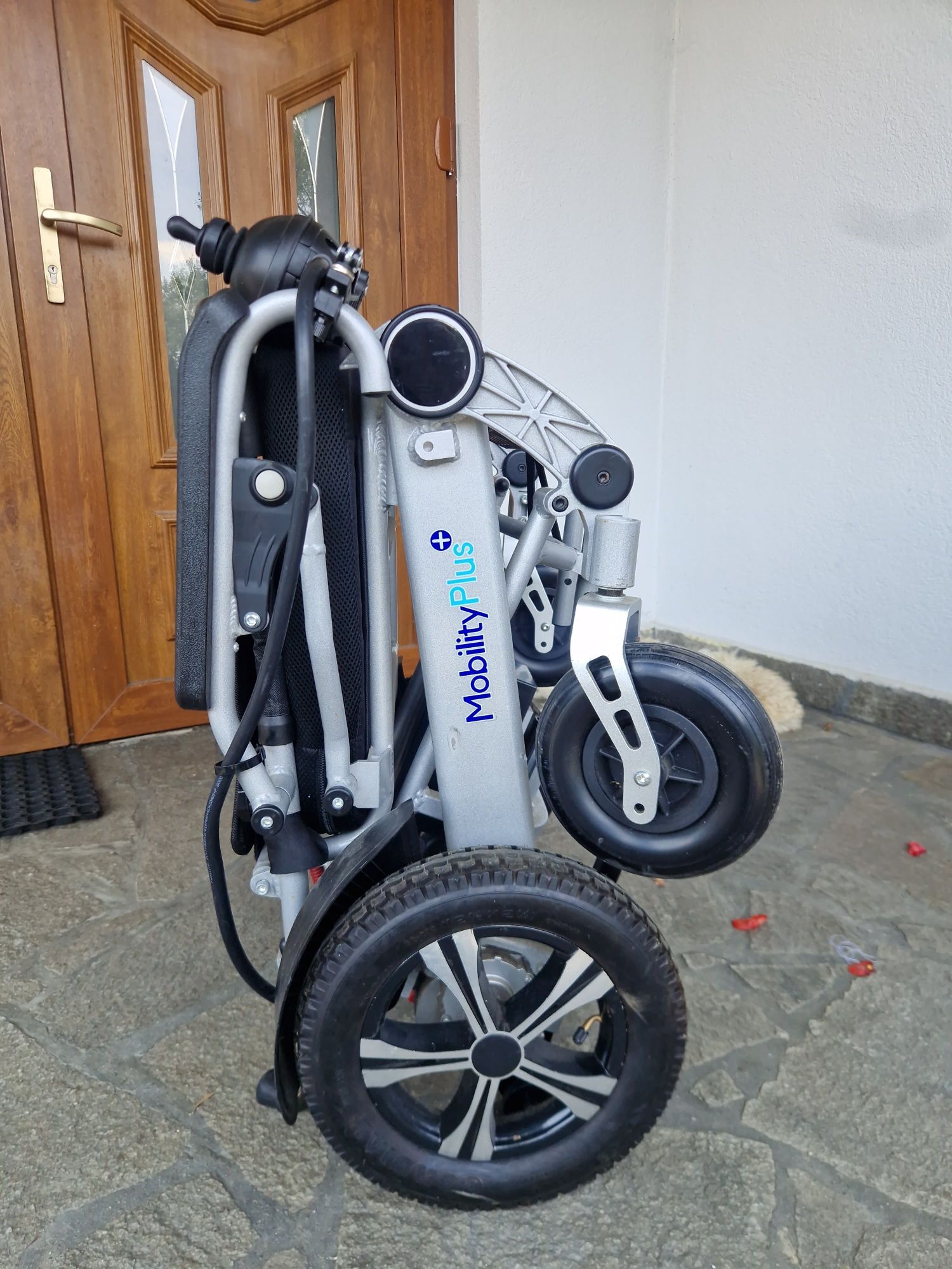 Wózek elektryczny składany MobilityPlus+ Ultra-Light Instant Folding