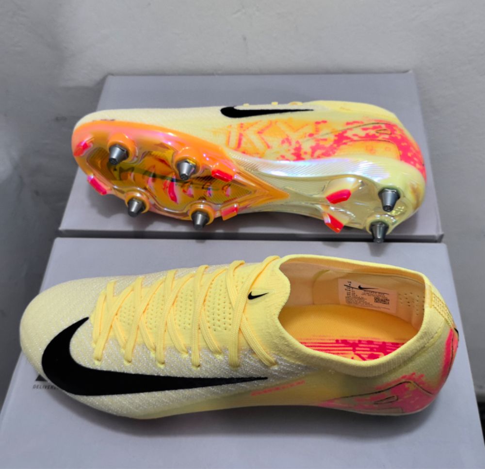 Nike mercurial SG