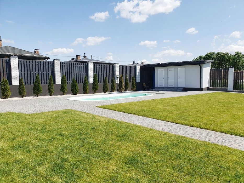 Продам новый дом в элитном районе Новоалександровка