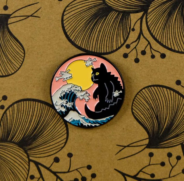 Pin metalowy hokusai Kotek fala