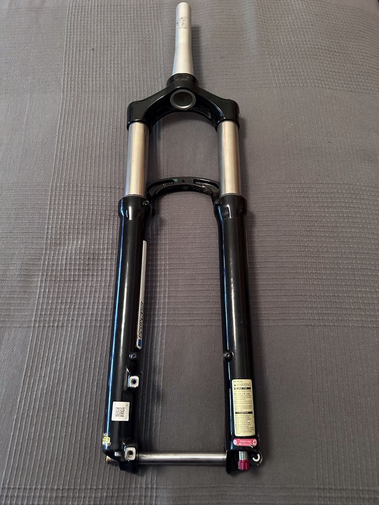 Suspensão SR Suntour XCR34 15x110