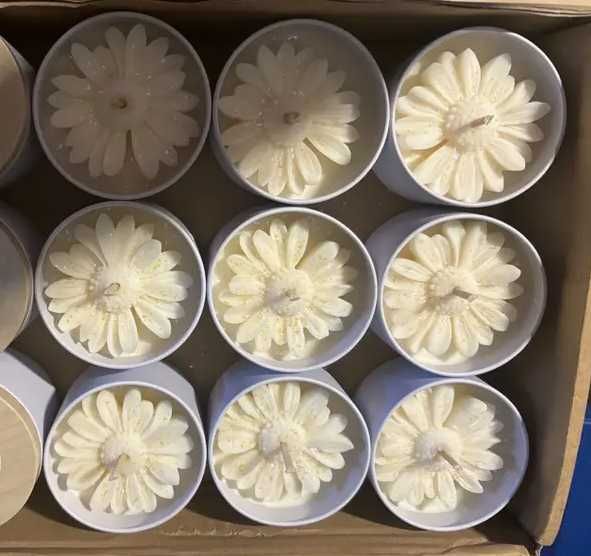 6 Caixinhas/Frascos brancos para velas da Amazon