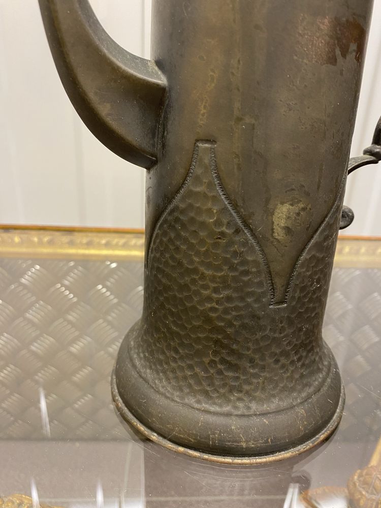 Cafeteira em estanho