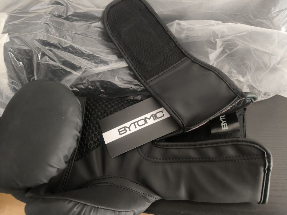 Luvas de Boxe / kickboxing novas 12oz