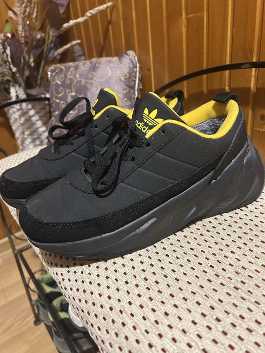 Красовки жіночі зима