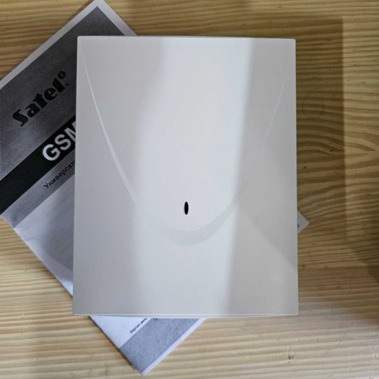 Універсальний модуль зв'язку Satel GSM-X