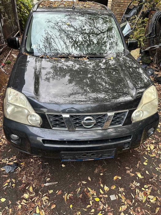 Разборка NISSAN X-Trail  T30 T31 балка кпп кузовні деталі