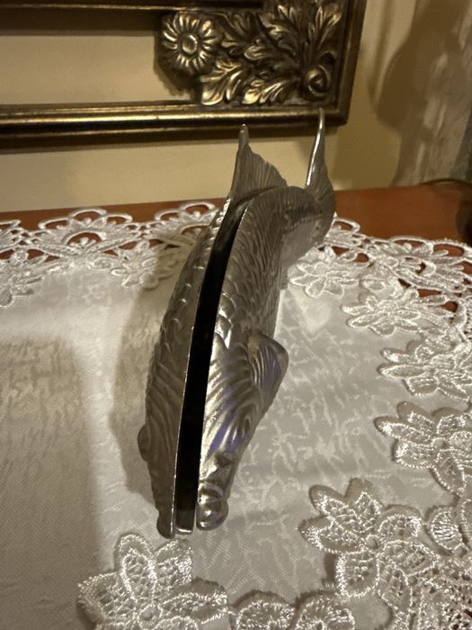 Karp ryba serwetnik PRL z metalu stojak na serwetki