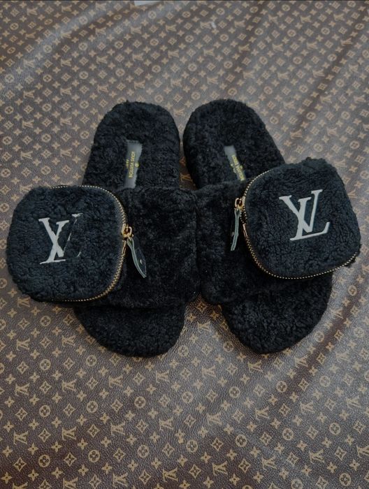 Louis Vuitton Fur Slides – Futrzane klapki premium