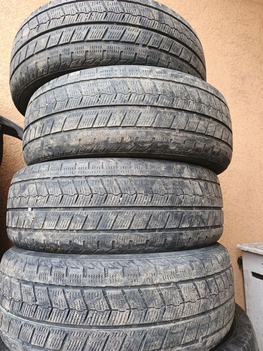 Резина 215/55/17