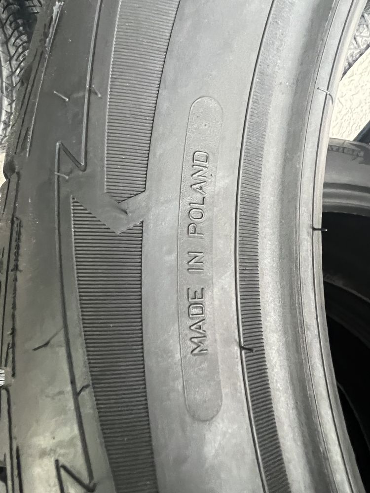 215/55/18 R18 Goodyear Ultra Grip GEN1 4шт новые зима