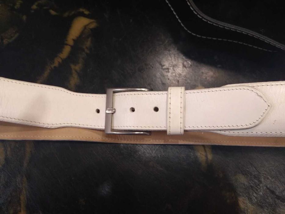 Кожаный ремень белый натуральная кожа.