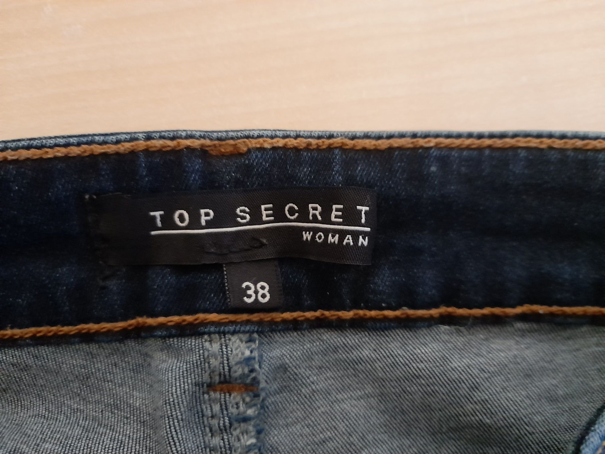 Jeansy Top Secret