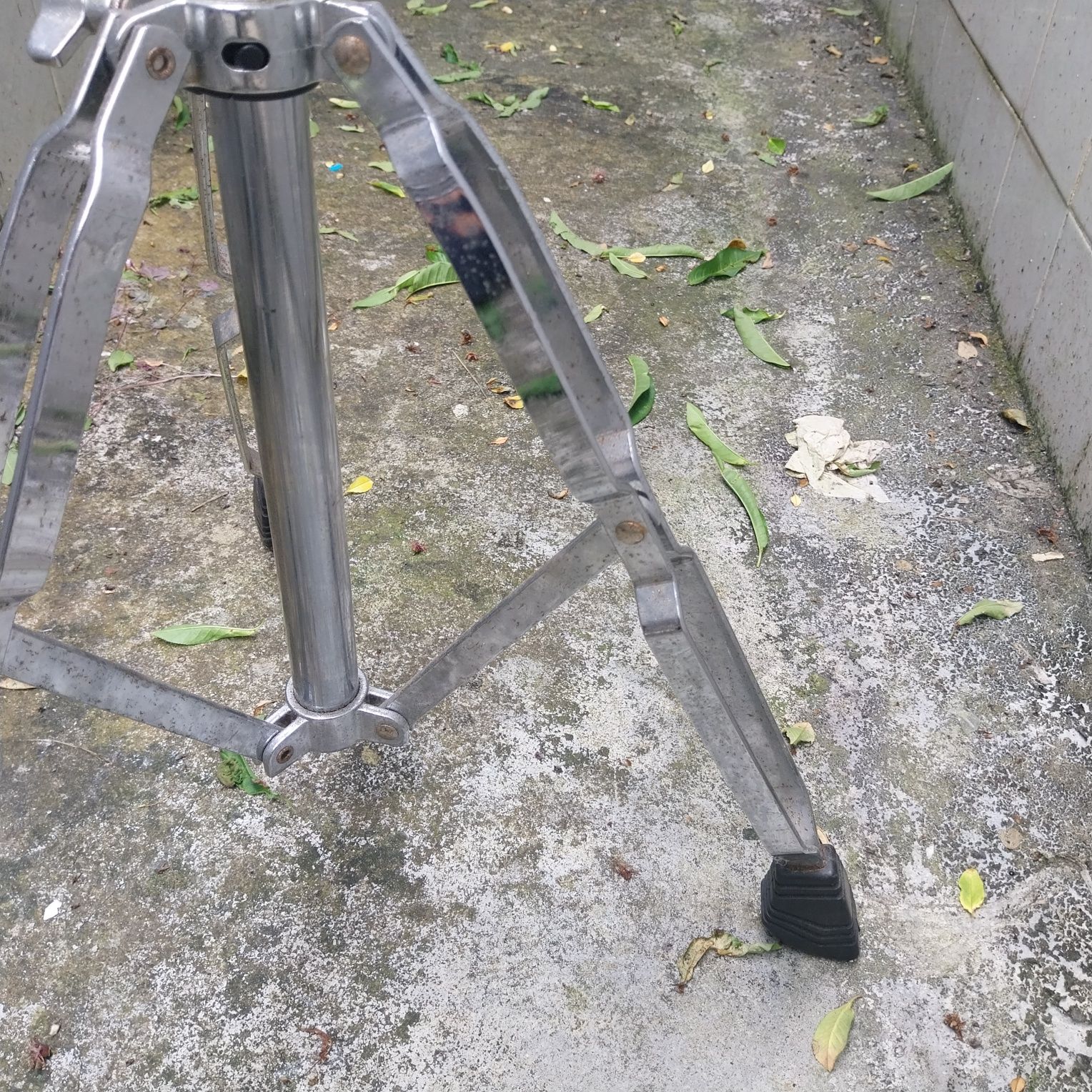 Bateria: prato de condução (RIDE) groove hope + suporte recto tama
