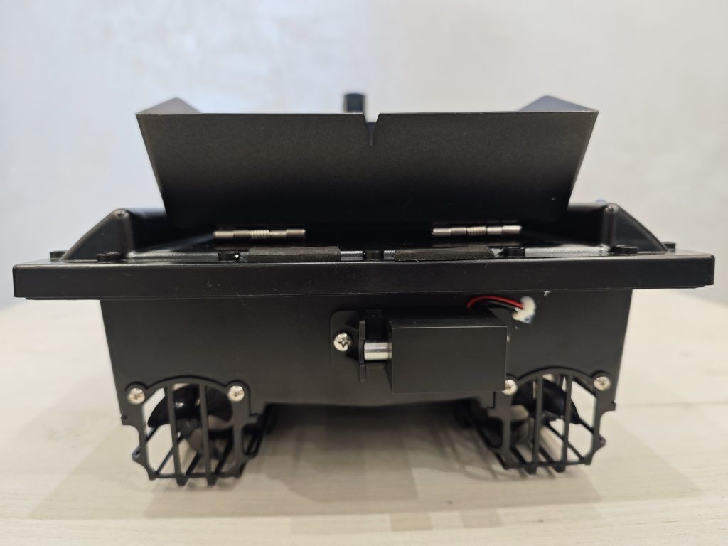 Кораблик карповий Flytec D12 GPS 99точ  однобункерний.