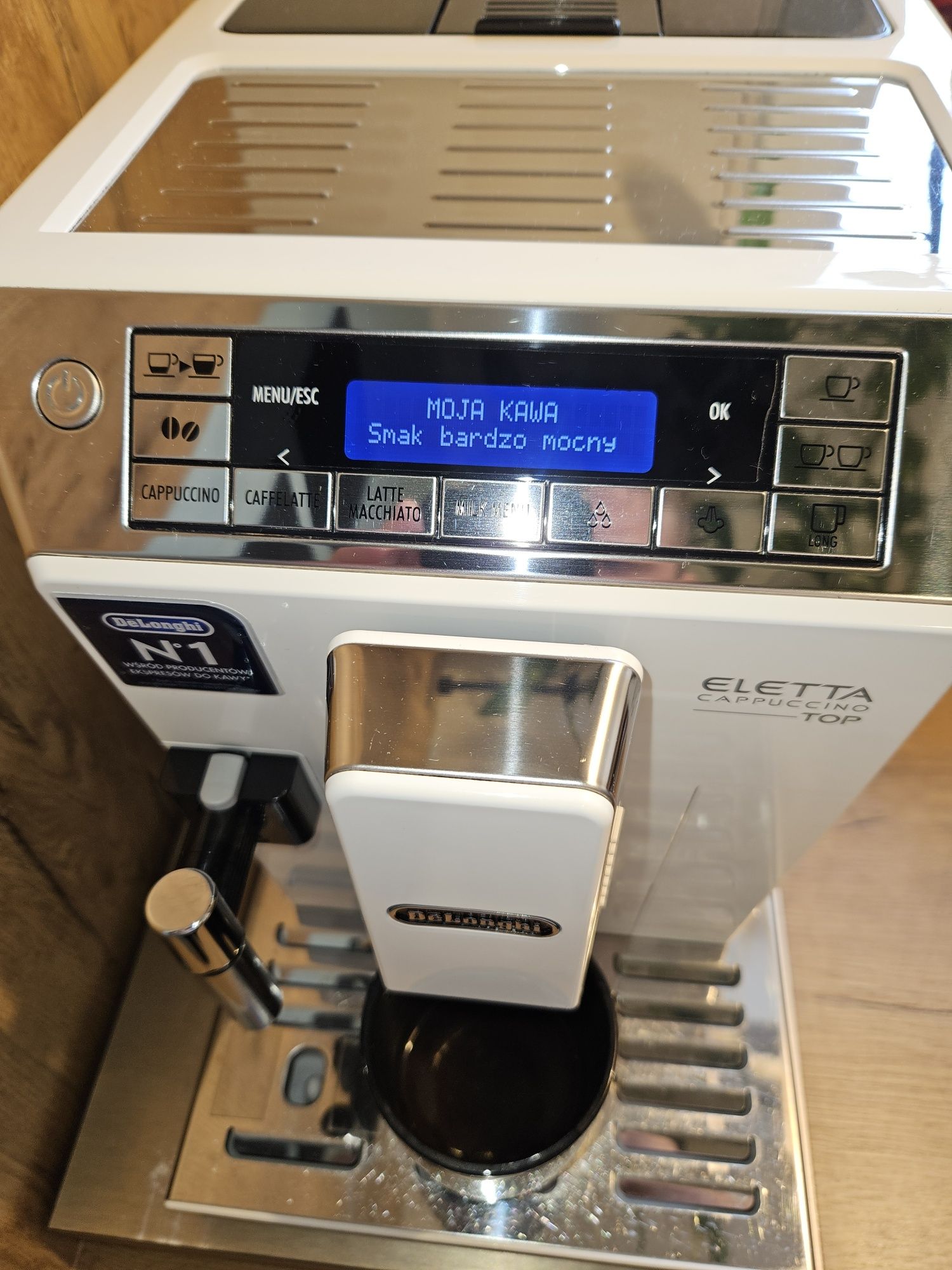 Ekspres De'Longhi Eletta Cappuccino Top ECAM 45.760.W