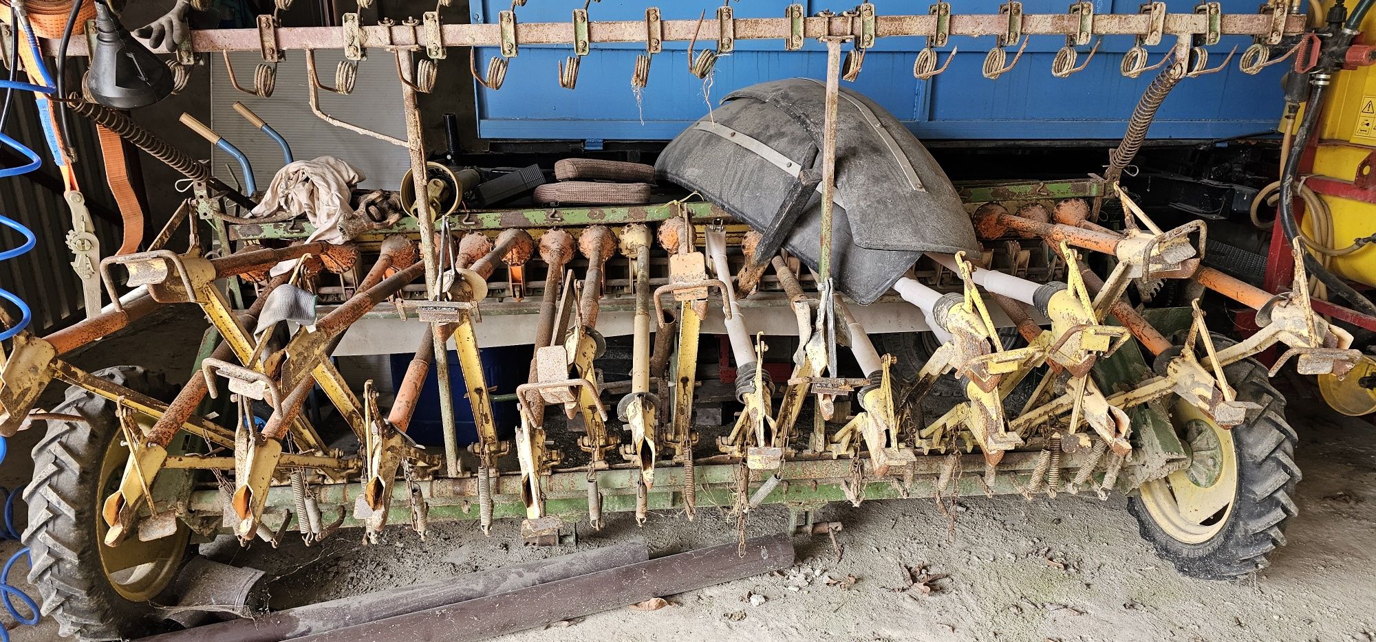 Siewnik Amazone dl 275