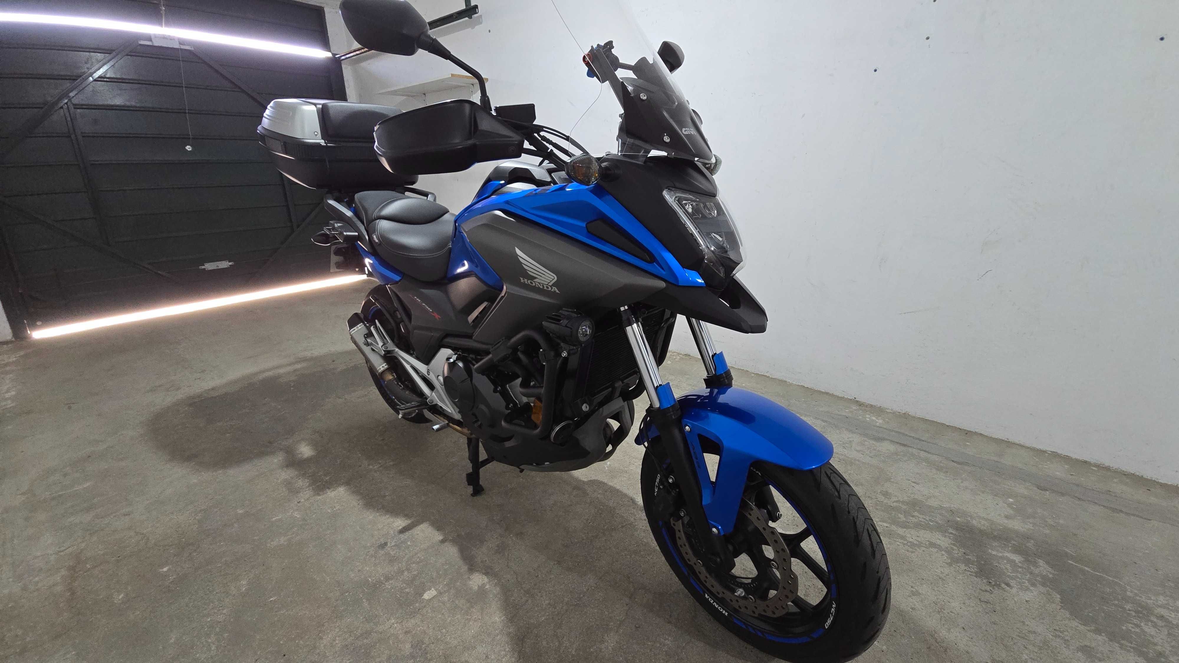 Honda NC750X 2019/04 com 11500Kms